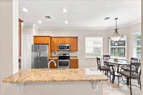 9535 Avenel Lane, Port St. Lucie FL - photo 11 of 40