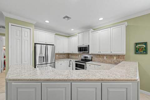 7011 Willow Pine Way, Port St. Lucie FL - photo 7 of 46