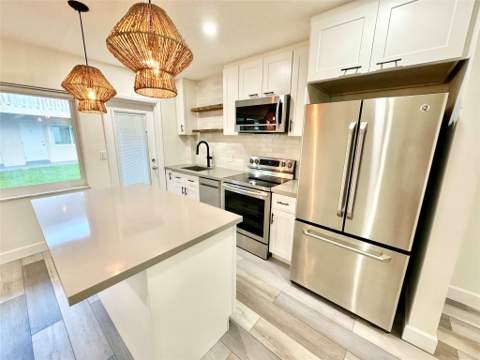2110 NE 39TH Street #2A, Fort Lauderdale FL - photo 7 of 21