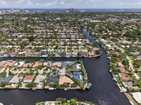 2118 NE 15th Terrace, Wilton Manors FL - photo 6 of 73