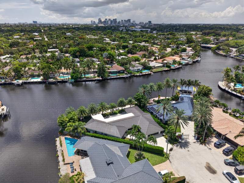 3 bedroom Single Family Residence at 2118 NE 15th Terrace, Edgewater Estates, Wilton Manors — photo 3