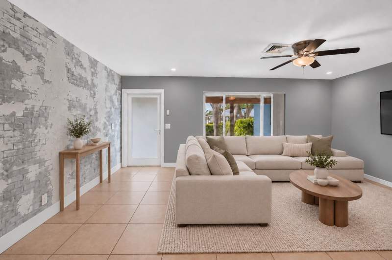 3 bedroom Single Family Residence at 1023 SW 25th Place, Golfview Harbour 1st Sec, Boynton Beach — photo 3