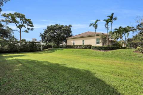 103 Magnolia Way, Tequesta FL - photo 17 of 18