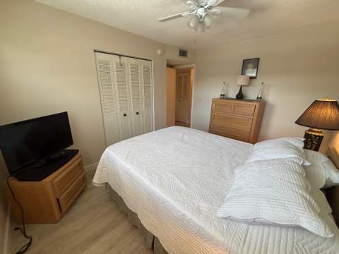2950 SE Ocean Boulevard #7-5, Stuart FL - photo 10 of 19