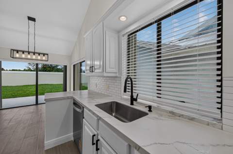 406 River Edge Road, Jupiter FL - photo 17 of 68