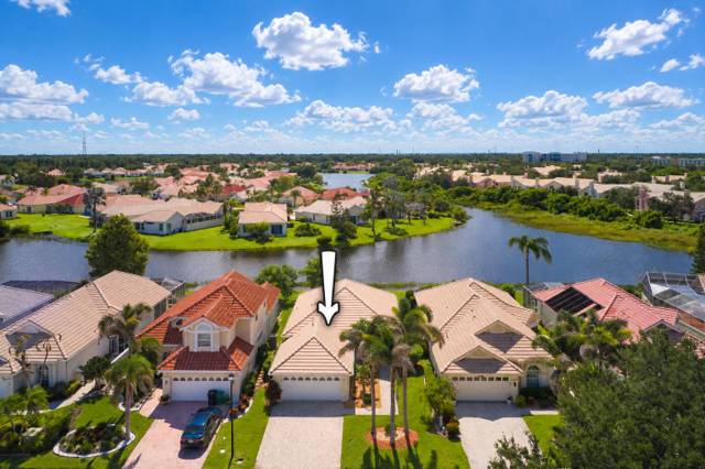 447 SW Horseshoe Bay