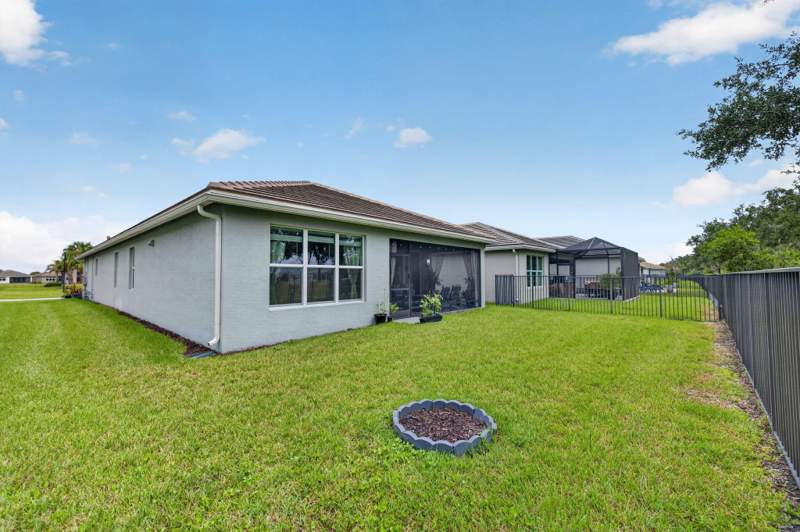 3 bedroom Single Family Residence at 13444 SW River Rock Road, Valencia Grove At Riverland, Port St. Lucie — photo 3