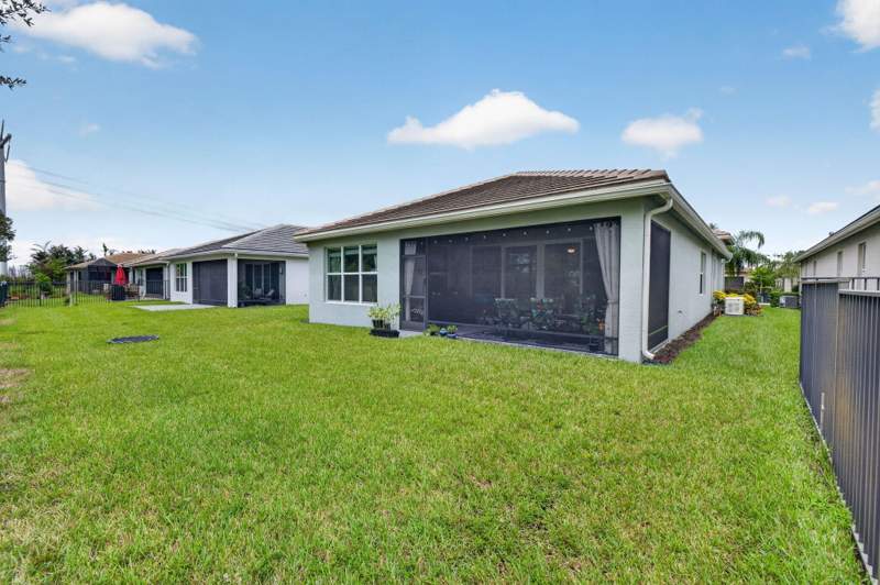 3 bedroom Single Family Residence at 13444 SW River Rock Road, Valencia Grove At Riverland, Port St. Lucie — photo 5