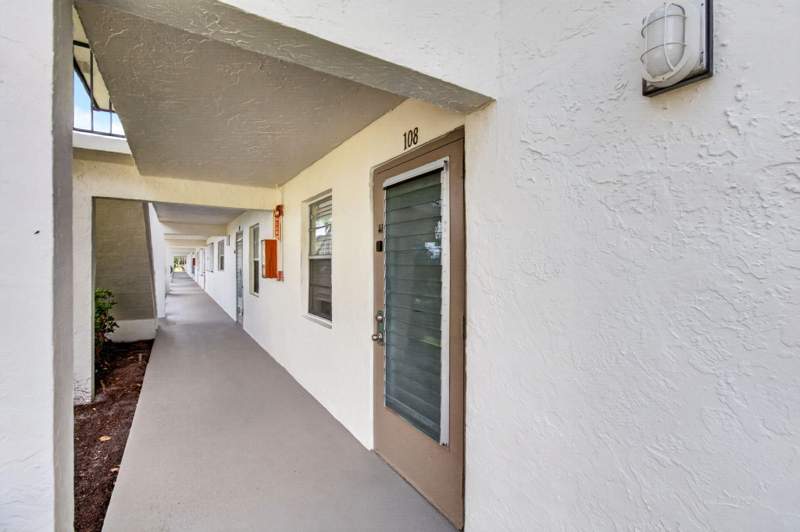 2 bedroom Condominium at 1 Abbey Lane #108, Villages Of Oriole Abbey Condo, Delray Beach — photo 3