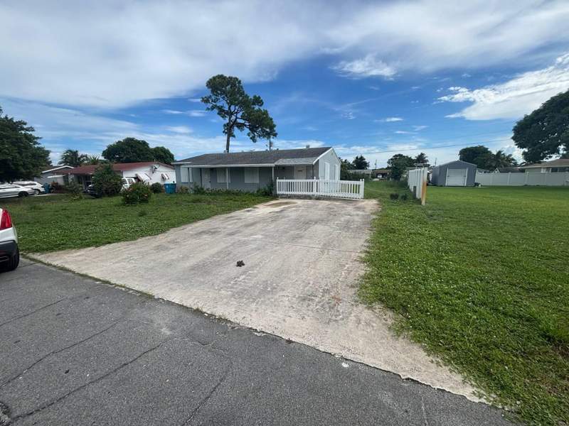 2 bedroom Single Family Residence at 420 NW 9th Avenue, Cherry Hills, Boynton Beach — photo 3