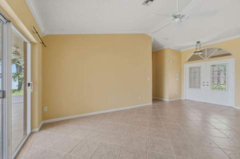10884 Paso Fino Drive, Wellington FL - photo 7 of 54