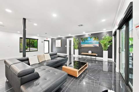2457 NE 27th Terrace, Fort Lauderdale FL - photo 8 of 25
