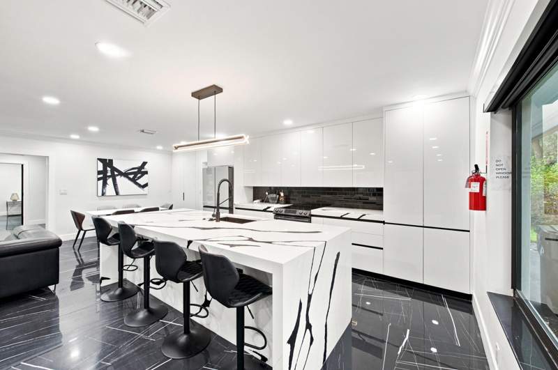 4 bedroom Single Family Residence at 2457 NE 27th Terrace, Coral Ridge Galt Add, Fort Lauderdale — photo 4