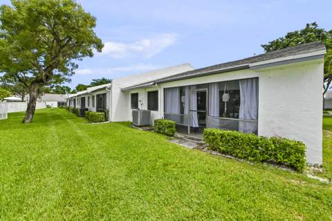 141 Par Drive, Royal Palm Beach FL - photo 23 of 33