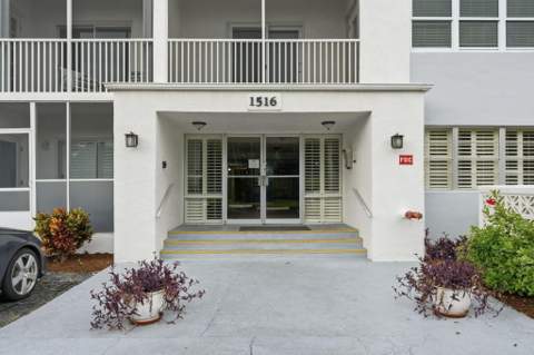 1516 S Lakeside Drive #408, Lake Worth Beach FL - photo 12 of 52