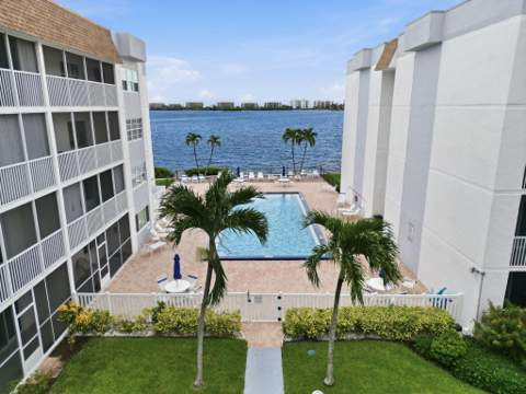 1516 S Lakeside Drive #408, Lake Worth Beach FL - photo 6 of 52