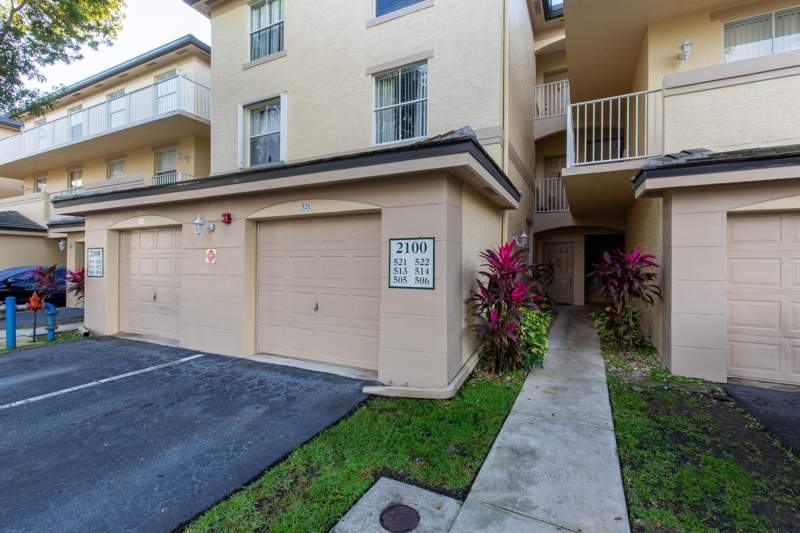 2 bedroom Condominium at 2100 Greenview Shores Boulevard #505, Arissa Place Condo, Wellington — photo 3