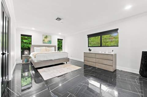 2457 NE 27th Terrace, Fort Lauderdale FL - photo 10 of 25