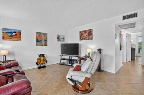 3121 Cambridge F #3121, Deerfield Beach FL - photo 12 of 93
