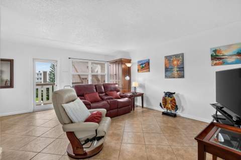 3121 Cambridge F #3121, Deerfield Beach FL - photo 13 of 93