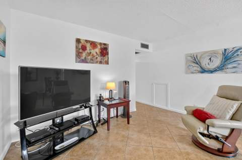 3121 Cambridge F #3121, Deerfield Beach FL - photo 16 of 93
