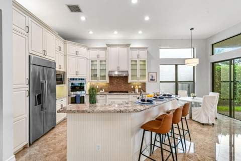 9512 Eden Roc Court, Delray Beach FL - photo 16 of 68