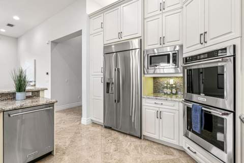 9512 Eden Roc Court, Delray Beach FL - photo 20 of 68
