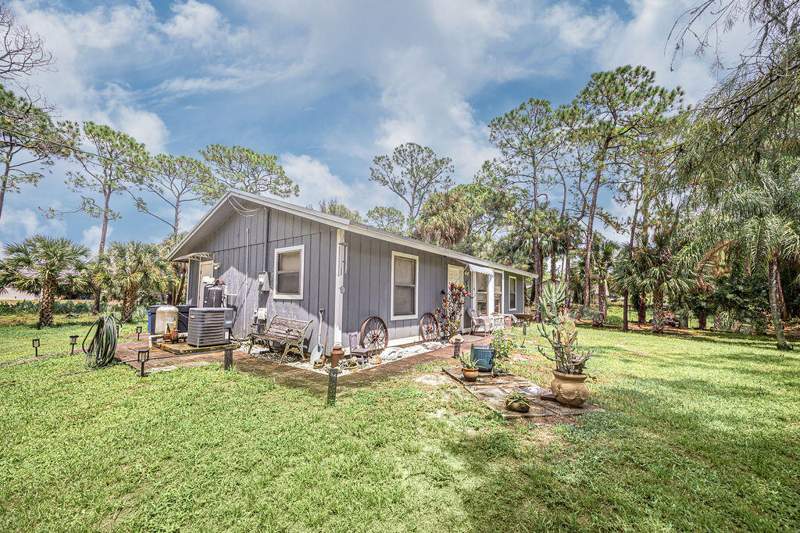 3 bedroom Single Family Residence at 16933 W Calder Drive, The Acreage, The Acreage — photo 2