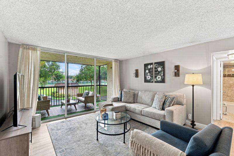 2 bedroom Condominium at 5260 NW 2nd Avenue #Unit 204, Boca Teeca Condo 10, Boca Raton — photo 4