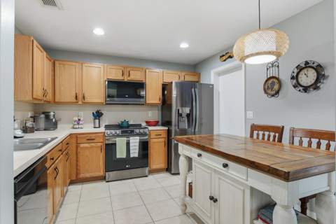 4864 Pinemore Lane, Lake Worth FL - photo 8 of 27