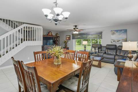 4864 Pinemore Lane, Lake Worth FL - photo 11 of 27
