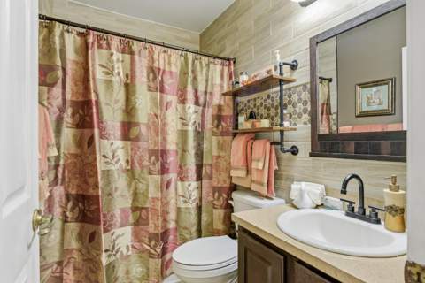 4864 Pinemore Lane, Lake Worth FL - photo 17 of 27