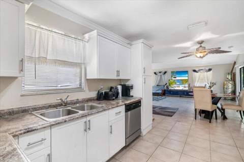 7409 Penny Lane, Fort Pierce FL - photo 13 of 34