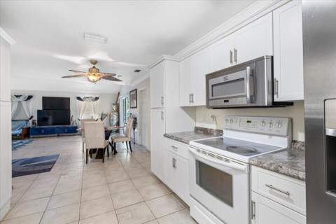 7409 Penny Lane, Fort Pierce FL - photo 14 of 34