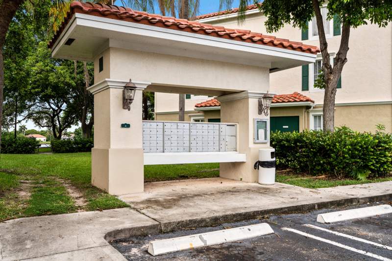 1 bedroom Condominium at 11721 W Atlantic Boulevard #725, Palms Point Condo, Coral Springs — photo 4