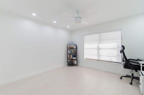 1250 Parkside Green Drive #B, Greenacres FL - photo 10 of 39