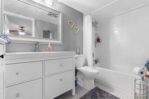 2041 Lyndhurst J, Deerfield Beach FL - photo 15 of 70