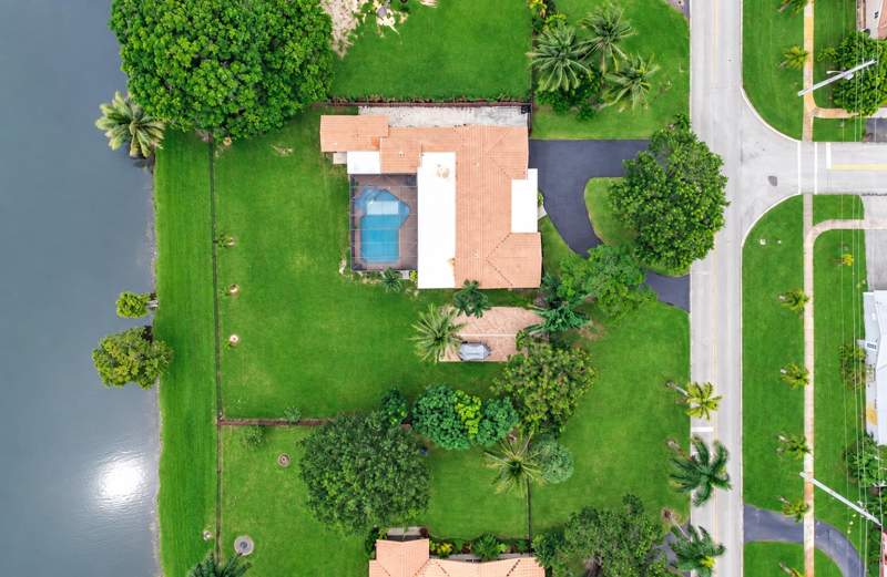 4 bedroom Single Family Residence at 711 NW 45TH Avenue, Coconut Creek, Coconut Creek — photo 3