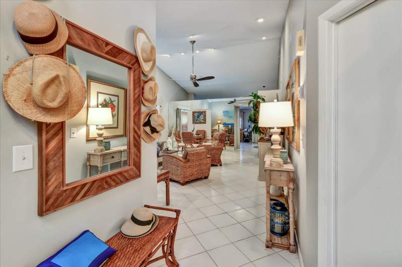 2 bedroom Condominium at 7713 Silver Lake Drive, Emerald Pointe 1, Delray Beach — photo 4