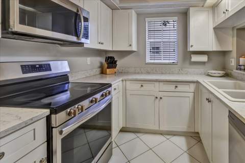 7713 Silver Lake Drive, Delray Beach FL - photo 22 of 35