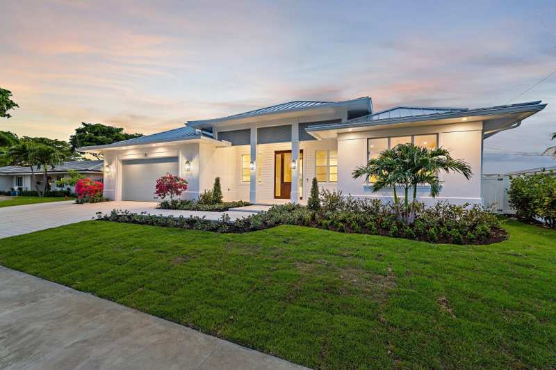 4 bedroom Single Family Residence at 131 Dory Road, Yacht Club Addition, North Palm Beach — photo 1