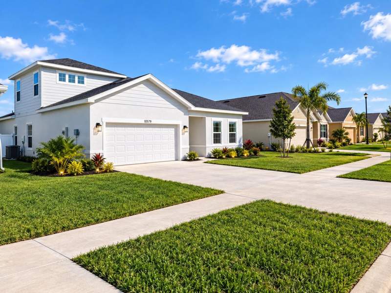 5 bedroom Single Family Residence at 10579 SW Vasari Way, Verano South Pud 1 - Pod C - Plat No. 4, Port St. Lucie — photo 2