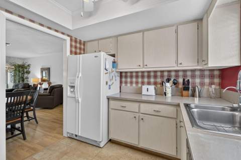 2990 Crosley Drive #G, West Palm Beach FL - photo 17 of 38
