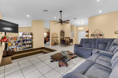 4941 NW 83rd Avenue, Lauderhill FL - photo 11 of 39