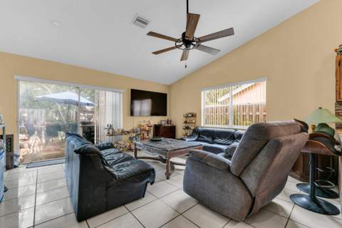 4941 NW 83rd Avenue, Lauderhill FL - photo 13 of 39