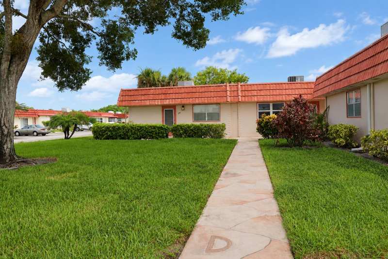 2 bedroom Villa at 120 Seville #D, Kings Point Seville Condos, Delray Beach — photo 1