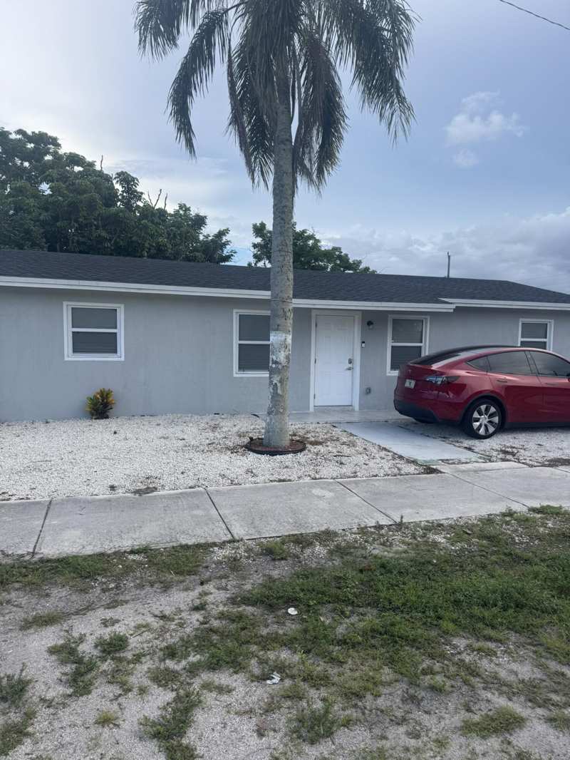 3 bedroom Single Family Residence at 2801 Avenue Q, Duke Subdivision, Fort Pierce — photo 1