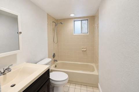 5220 Las Verdes Circle #220, Delray Beach FL - photo 10 of 30