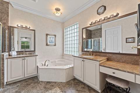 11025 Carmelcove Circle, Boynton Beach FL - photo 21 of 67