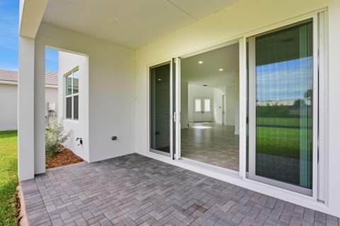 13985 Spruce Pine Drive, Westlake FL - photo 19 of 59